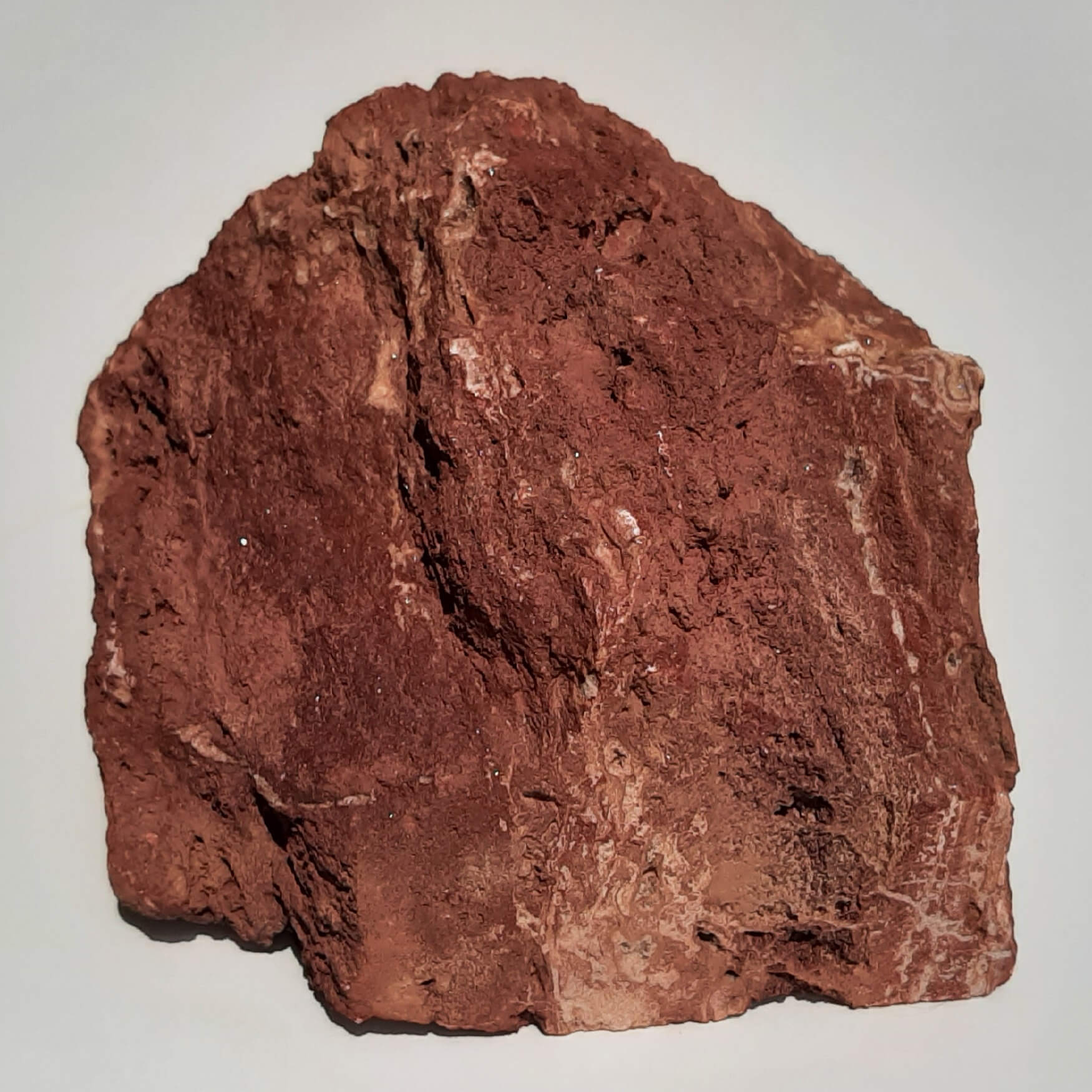 اصفهان کوبیک تراورتن قرمز نامنظم